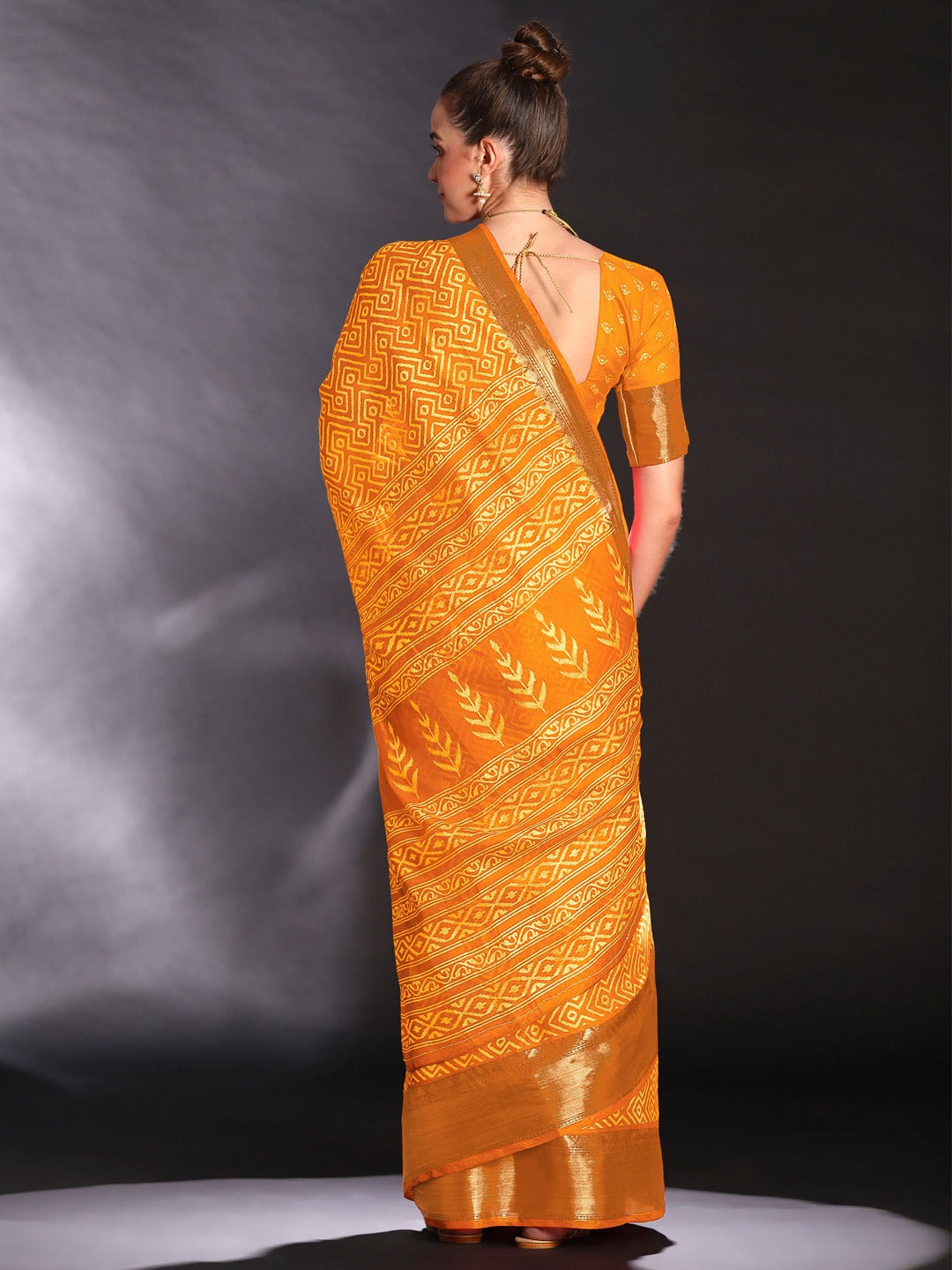 Leheriya Zari Sungudi Saree