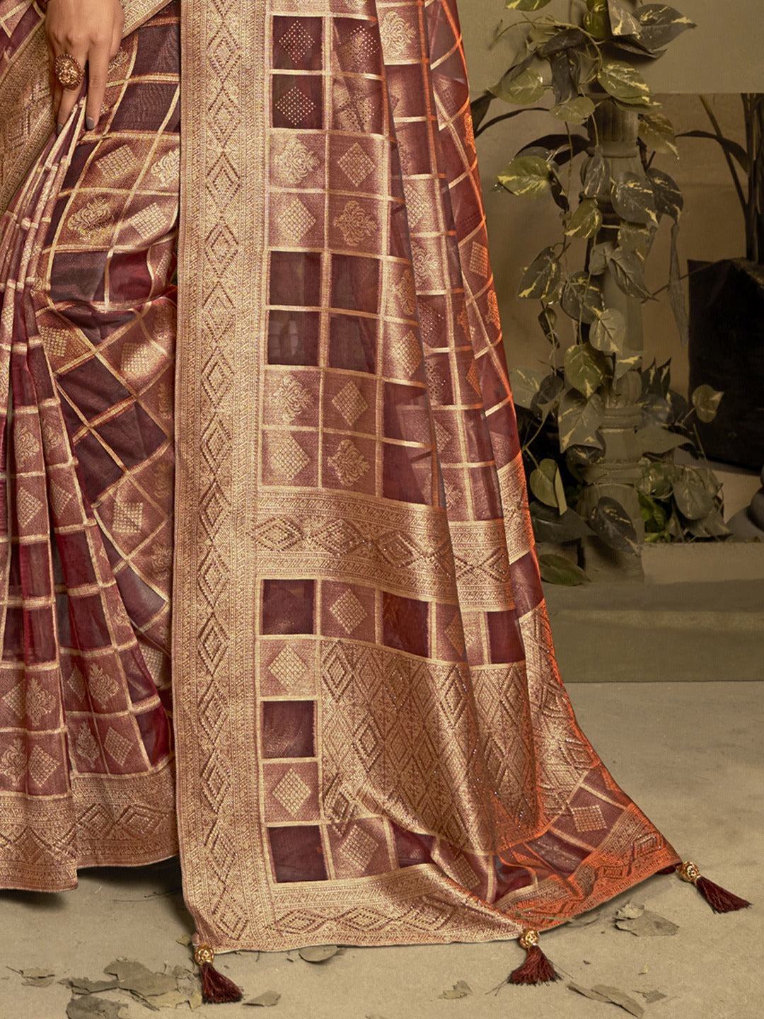 Ethnic Motifs Woven Design Zari Organza Banarasi Saree