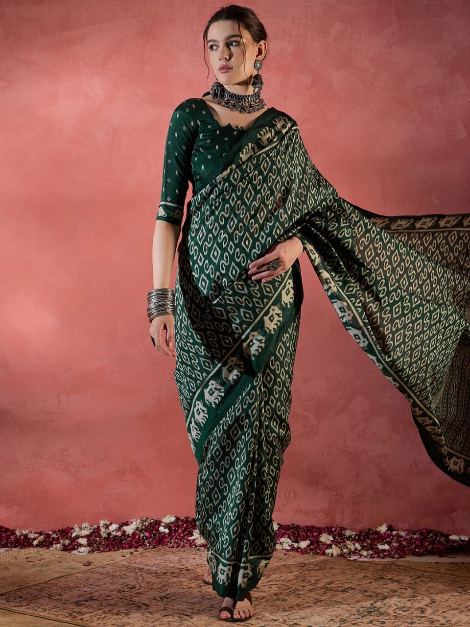 Ethnic Motifs Silk Blend Ikat Saree