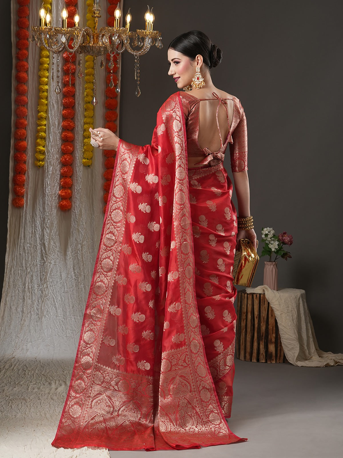 Red & Gold-Toned Woven Design Organza Saree