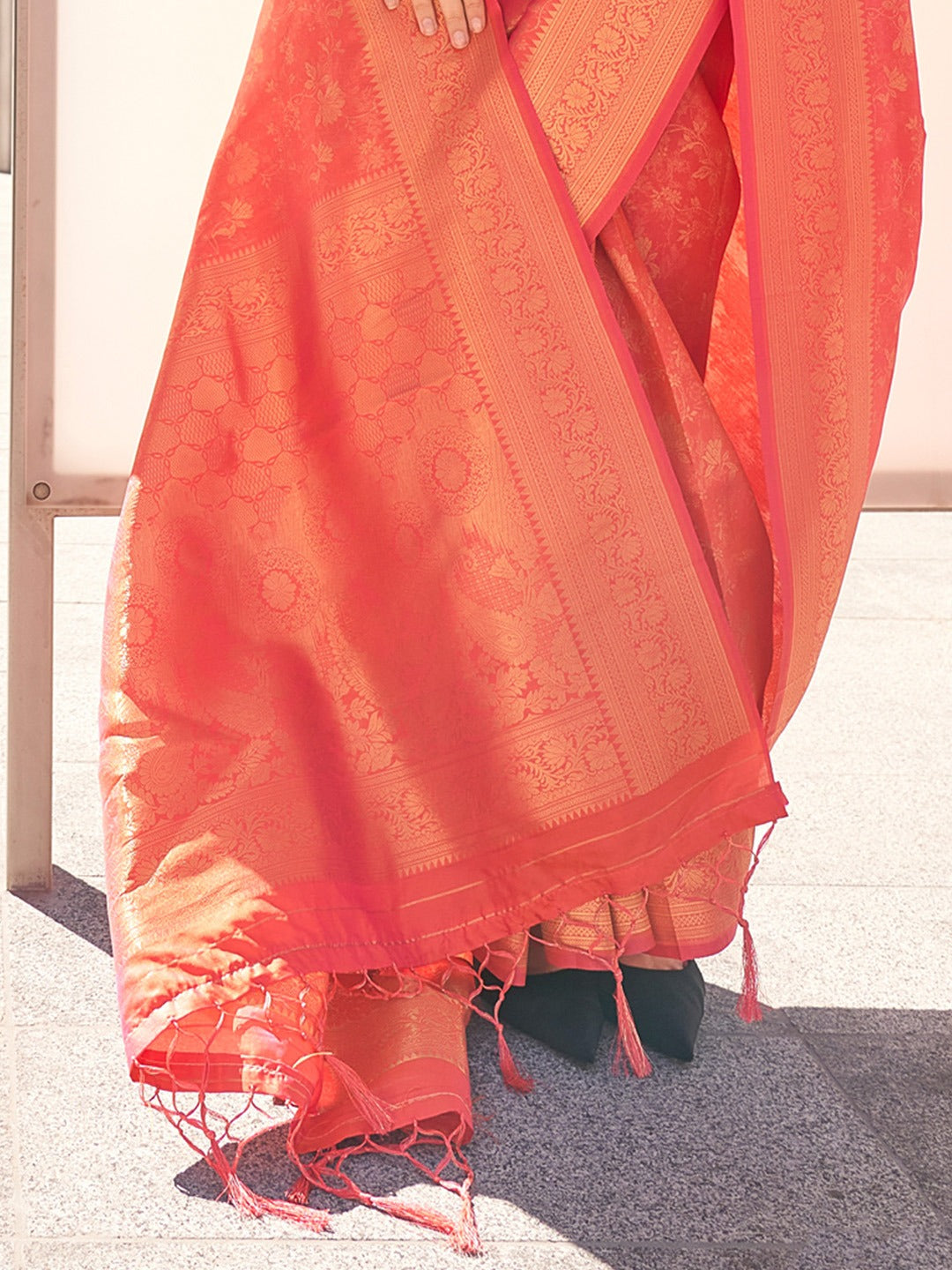 Woven Design Zari Kanjeevaram Saree